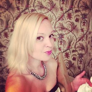 Meet your Posher, Marie